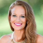 mandi-simeone Headshot of Mandi Simeone